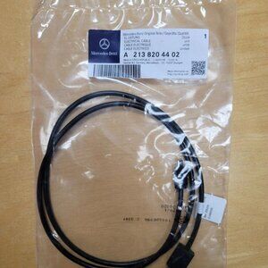 Mercedes-Benz OEM Android Micro USB Media Cable A2138204402
